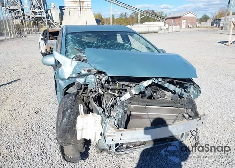 2012 Toyota Prius Two из США, поврежденный, VIN JTDKN3DU3C5437877